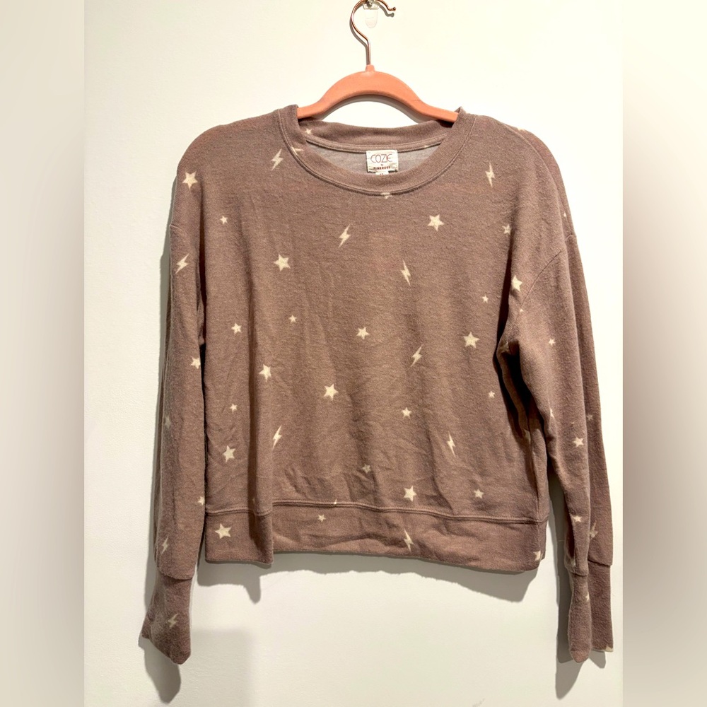 NWT cozie XS mocha sweater with lighting bolts